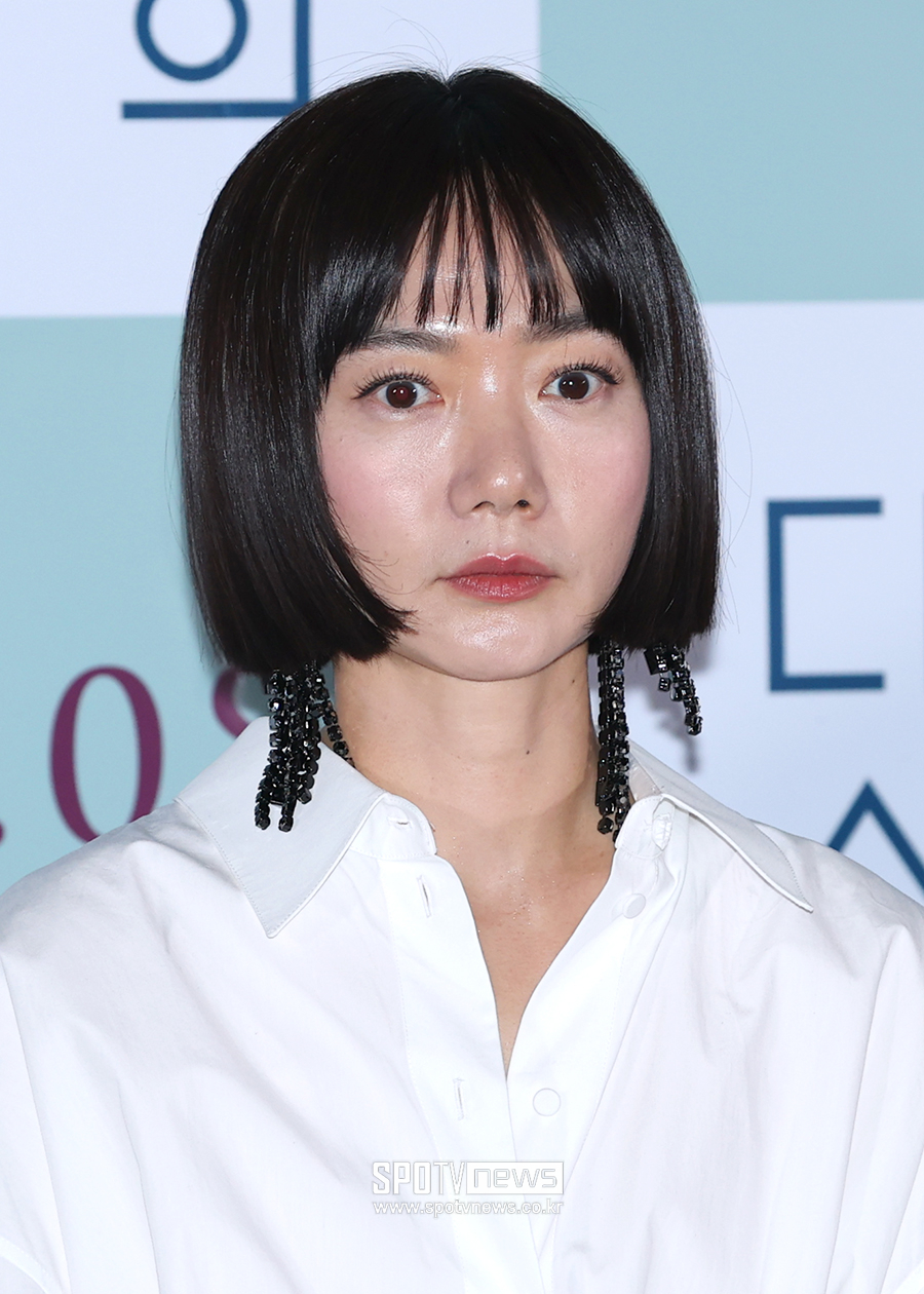 Cannes: Doona Bae Thinks She's Boring, But We Respectfully Disagree – The  Hollywood Reporter