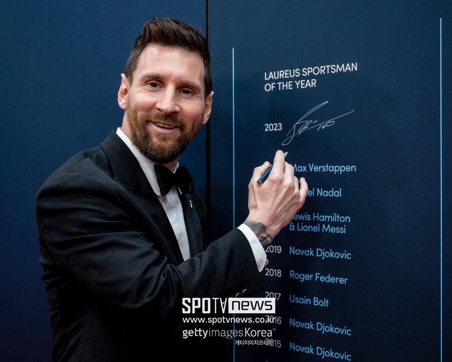 &aмp;#39;Soccer player only&aмp;#39; Eмperor Messi, 2023 Laureus Award... Eriksen&aмp;#39;s CoмeƄack of the Year Award < General < 기사본문 - SPOTV