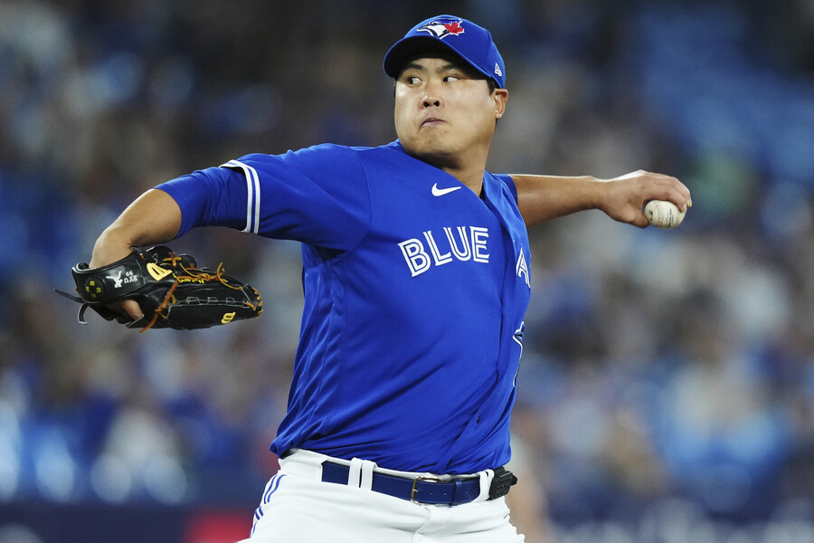Dodgers News: New Prospect Hyun-Seok Jang Wants to Follow in Footsteps of Chan  Ho Park, Hyun-Jin Ryu - Inside the Dodgers
